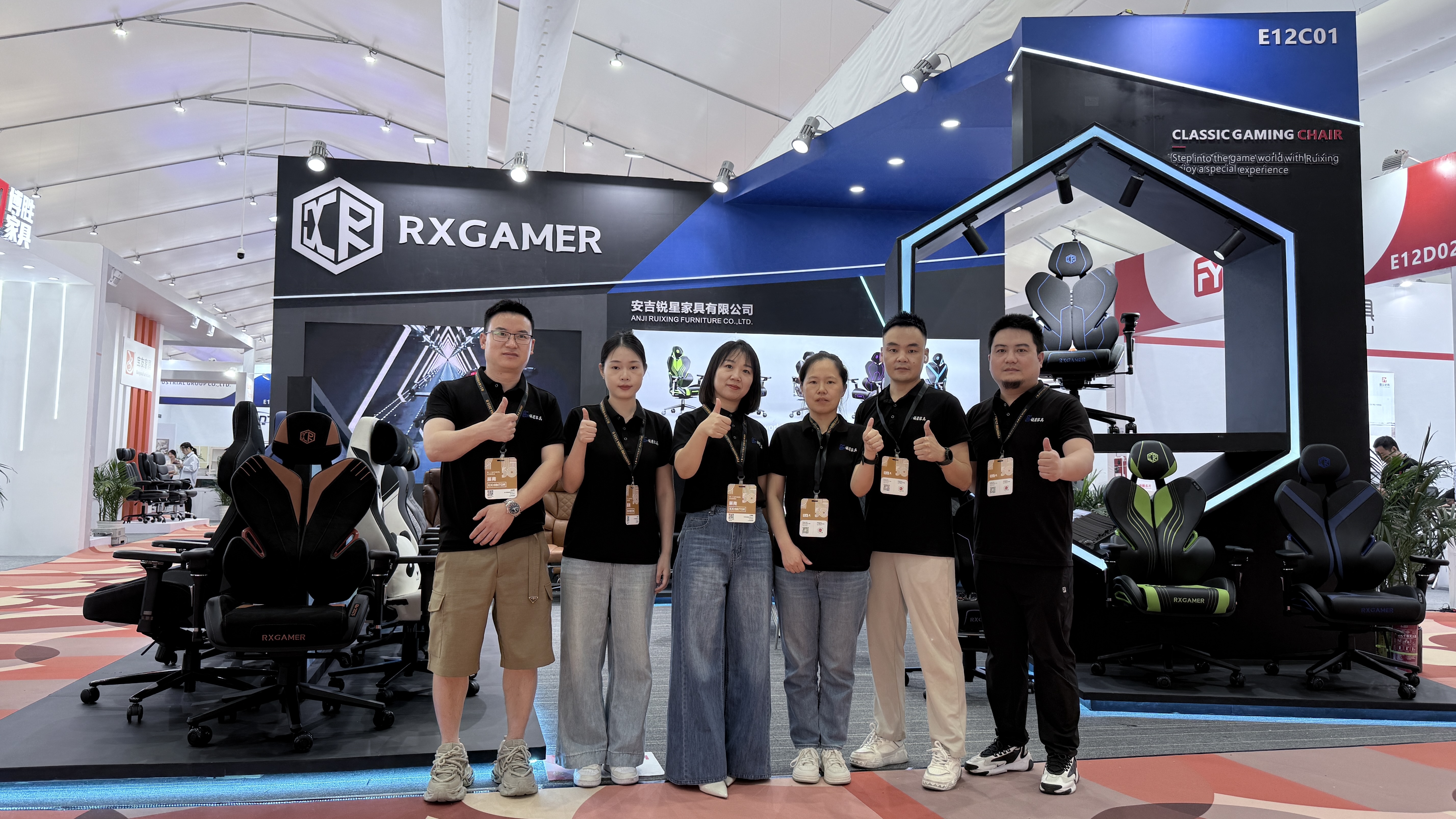 Az Anji RuiXing bútorok sikeresen bemutatkoztak a 30. Kínai Nemzetközi Bútorvásáron