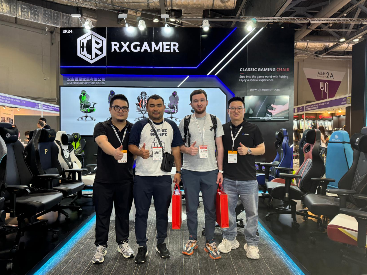 Az Anji Ruixing Furniture Co., Ltd. ragyog a 2025-ös hongkongi elektronikai vásáron (őszi)