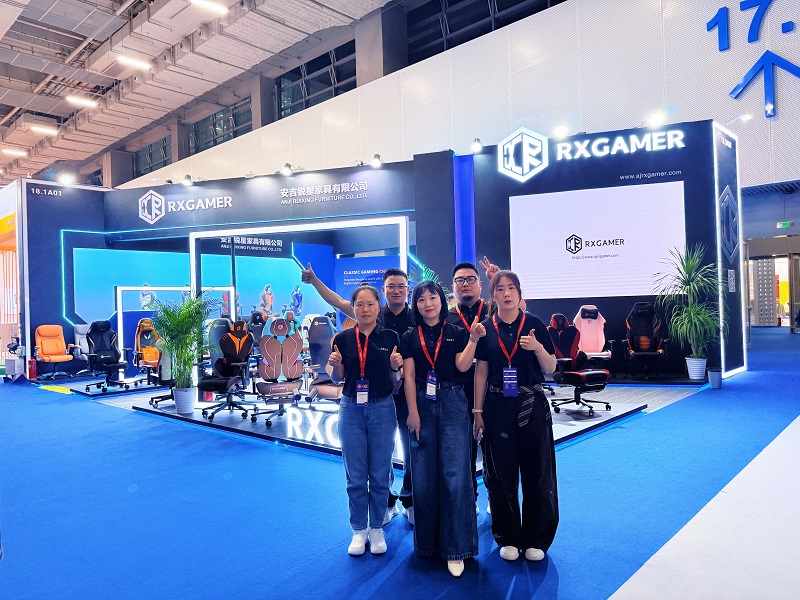 Az Anji Ruixing Furniture Co., Ltd. sikeresen kiállít az 57. Kínai Nemzetközi Bútorvásáron (Kangcsou)